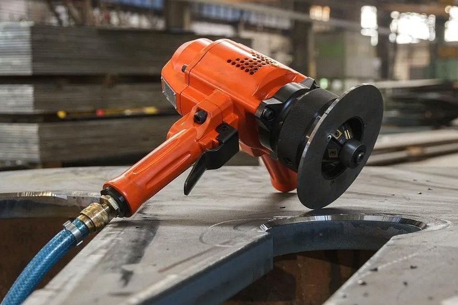 Safety Tips to Remember When Using Pneumatic Tools